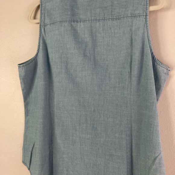 NWT J Crew Sleeveless chambray button up shirt - Picture 5 of 6